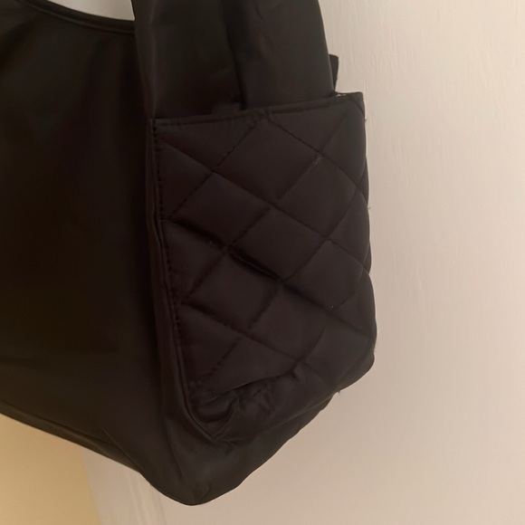 MY FLAT IN LONDON Hobo Bag. - Picture 4 of 8